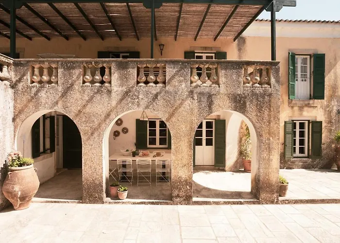 Vila Avrami Inicio
