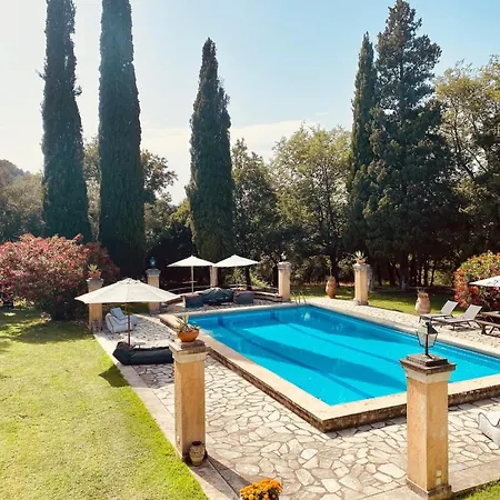 Avrami Inicio 빌라